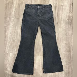 American Eagle Flare Corduroy Size 10 Short